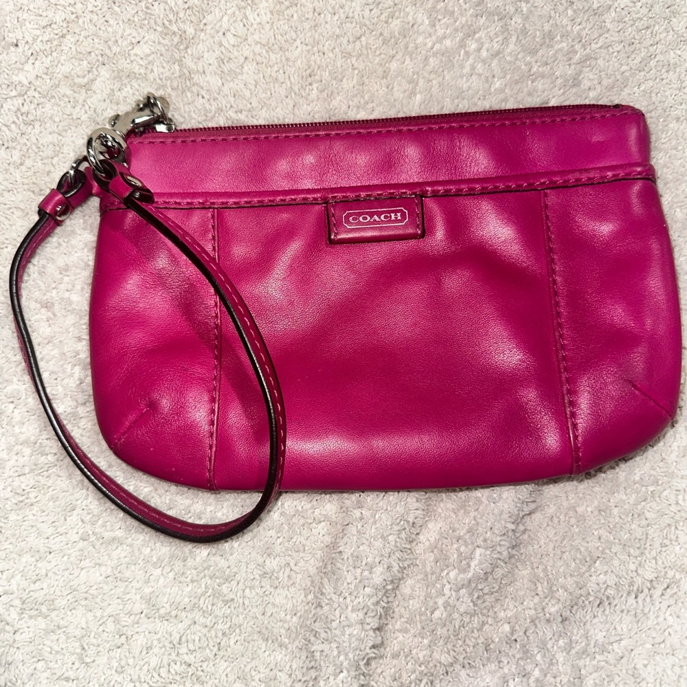 Coach Daisy Spectator Wristlet/Cosmetic Bag